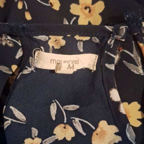 Maurices Womens Boho Crochet Cold Shoulder Floral Romper Size Medium Lined - Picture 3 of 4